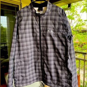 Oakley Jacket Men's XL Gray Black Full Zip Windbreaker Rain Weather Jacket
